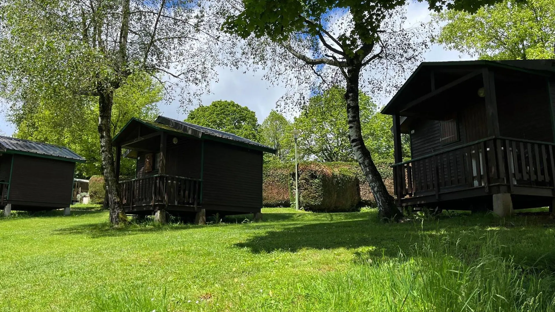 Camping De Tauves Campsite